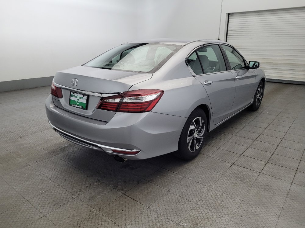 Used 2017 Honda Accord LX image 9