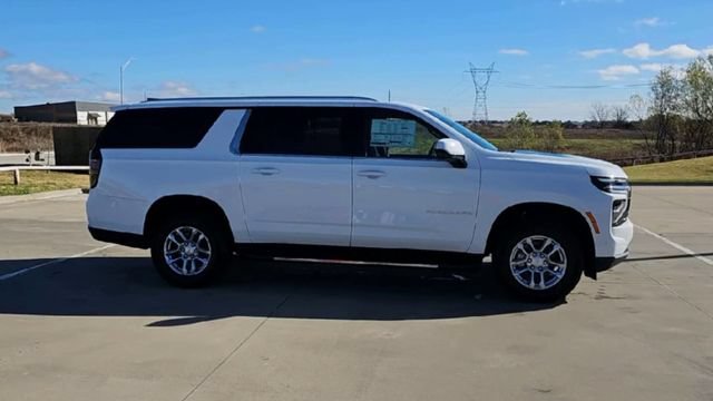 New 2026 Chevrolet Suburban LS RWD image 9