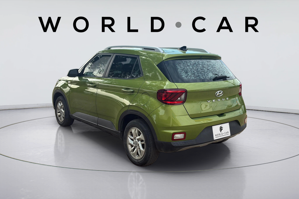 Used 2020 Hyundai Venue SEL FWD image 9