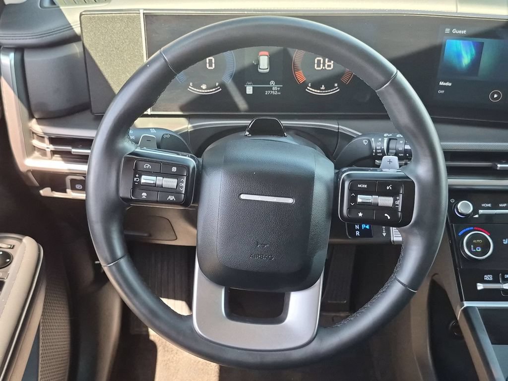 Used 2025 Hyundai Santa Fe SEL AWD/4WD image 23