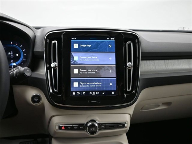 Used 2024 Volvo XC40 B5 Plus w/ Climate Package image 12