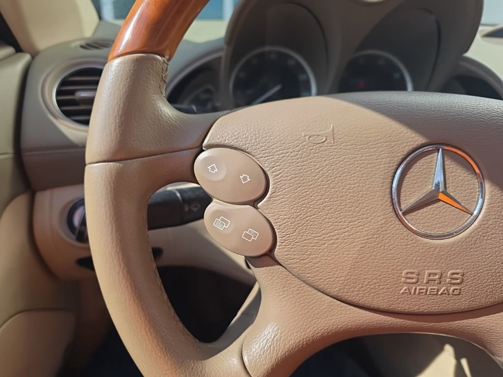 Used 2007 Mercedes-Benz SL 550 image 22