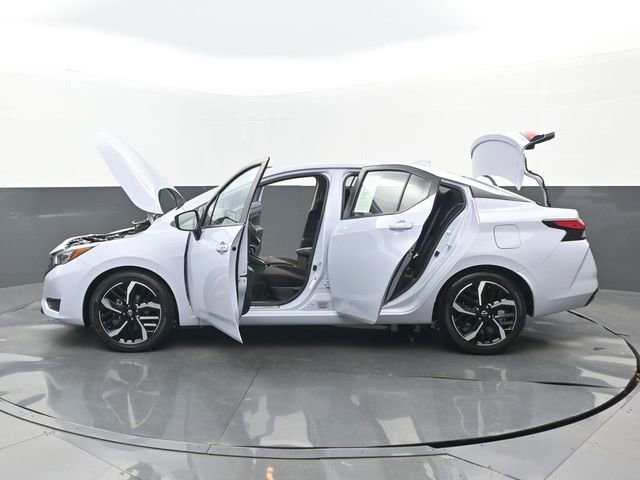 Used 2025 Nissan Versa SR w/ Electronics Package image 33