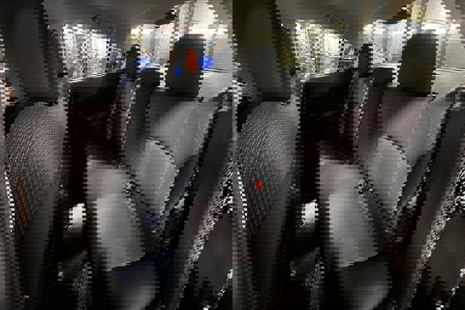 Used 2018 Subaru Impreza 2.0i Premium image 20