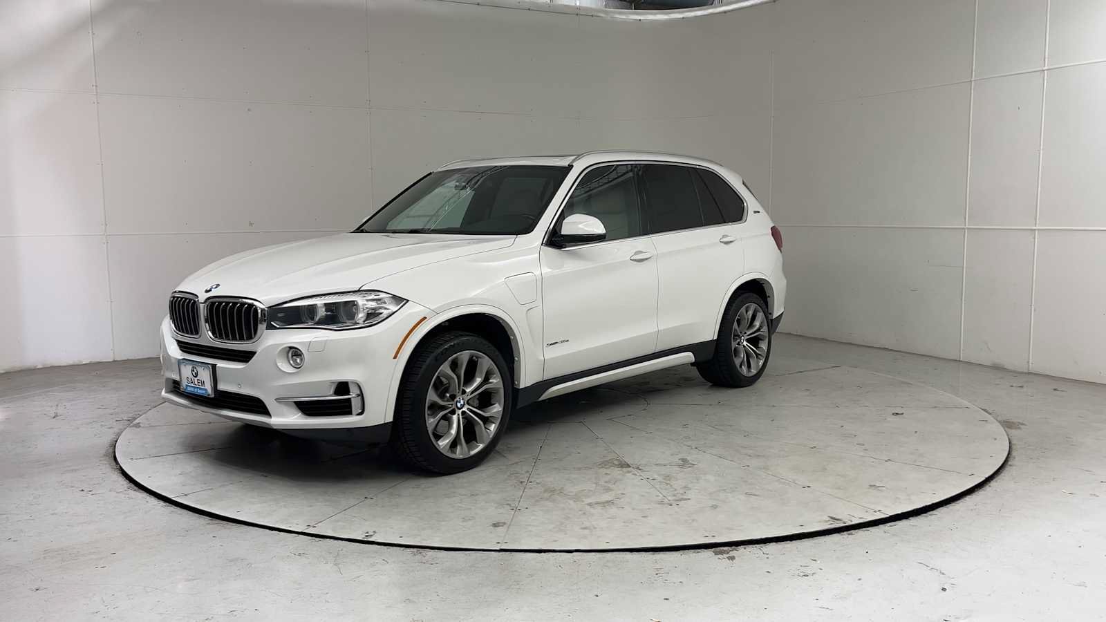 Used 2017 BMW X5 xDrive40e AWD/4WD image 6