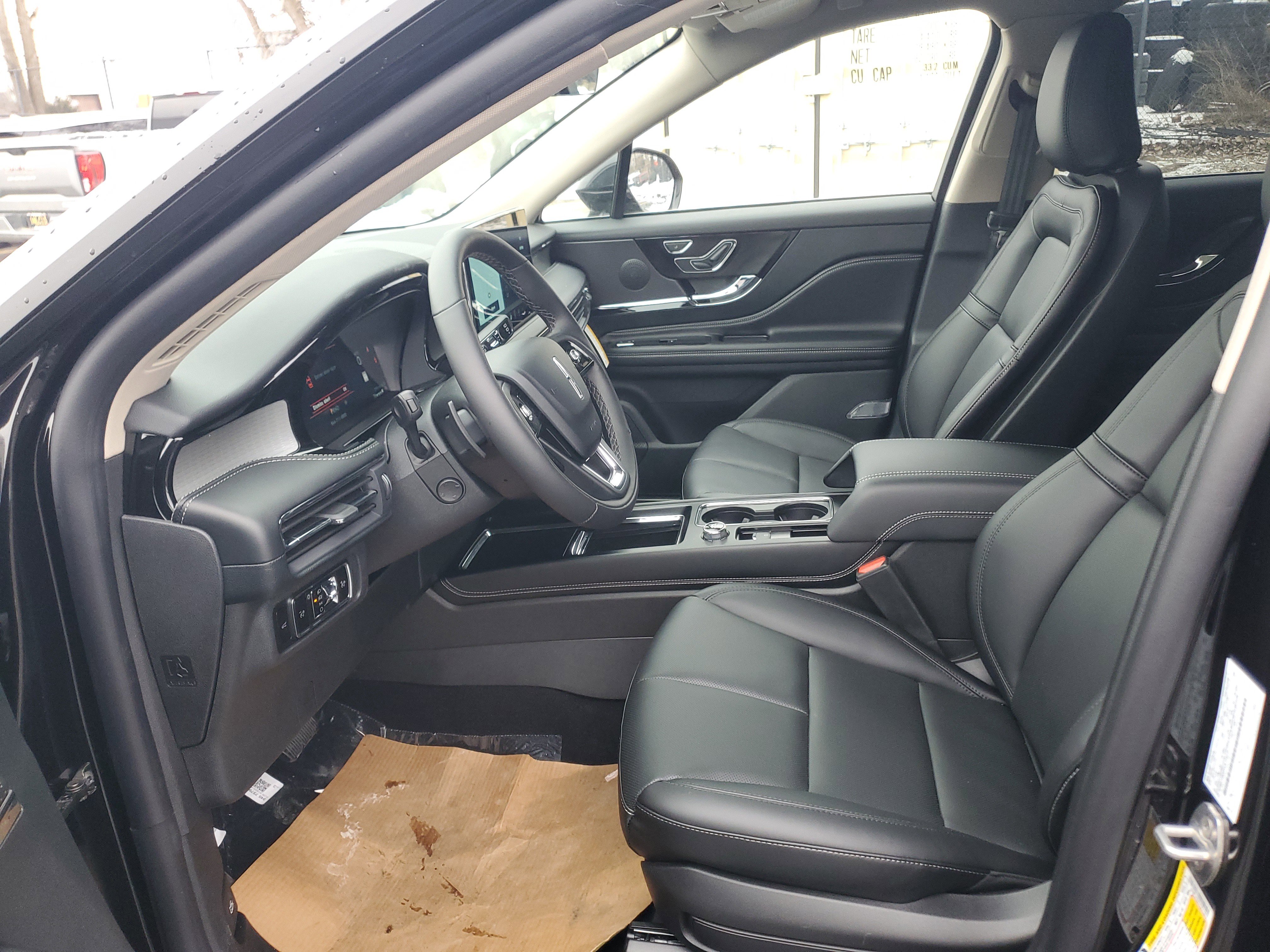 New 2026 Lincoln Corsair Premiere image 11