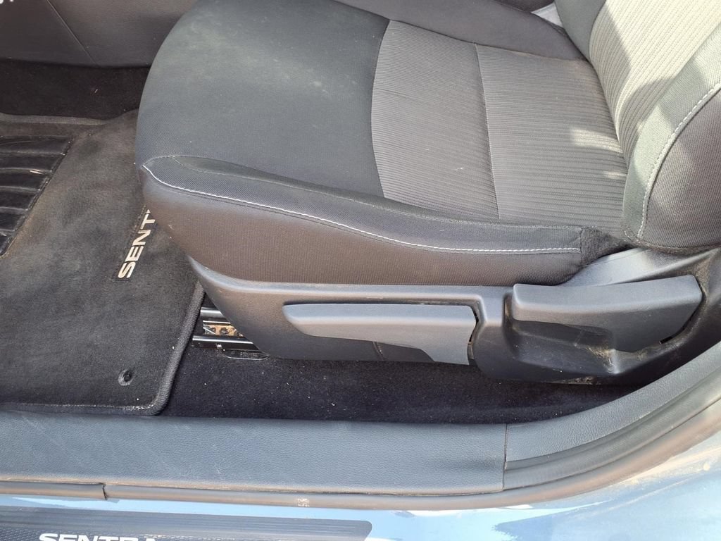 Used 2025 Nissan Sentra SV FWD image 23