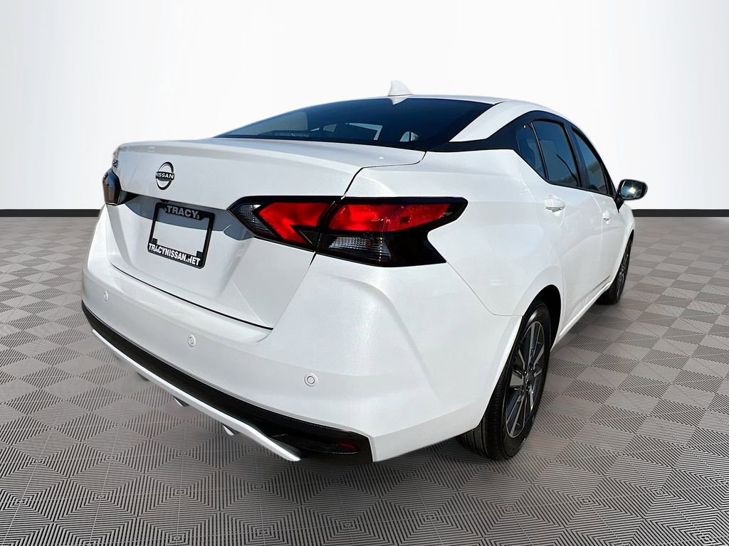 Used 2025 Nissan Versa SV w/ Trunk Package image 7