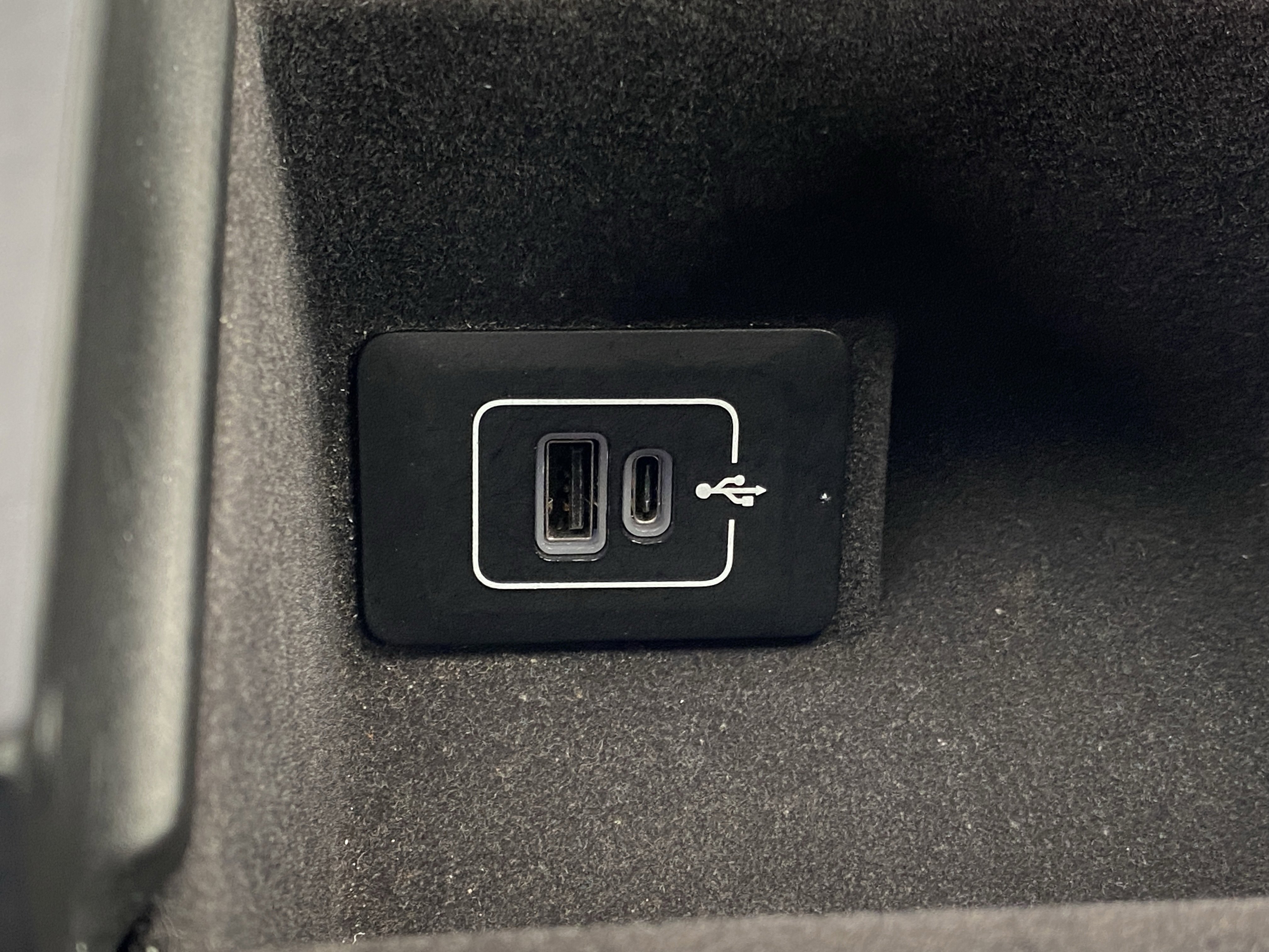 Used 2024 Maserati Grecale GT image 22