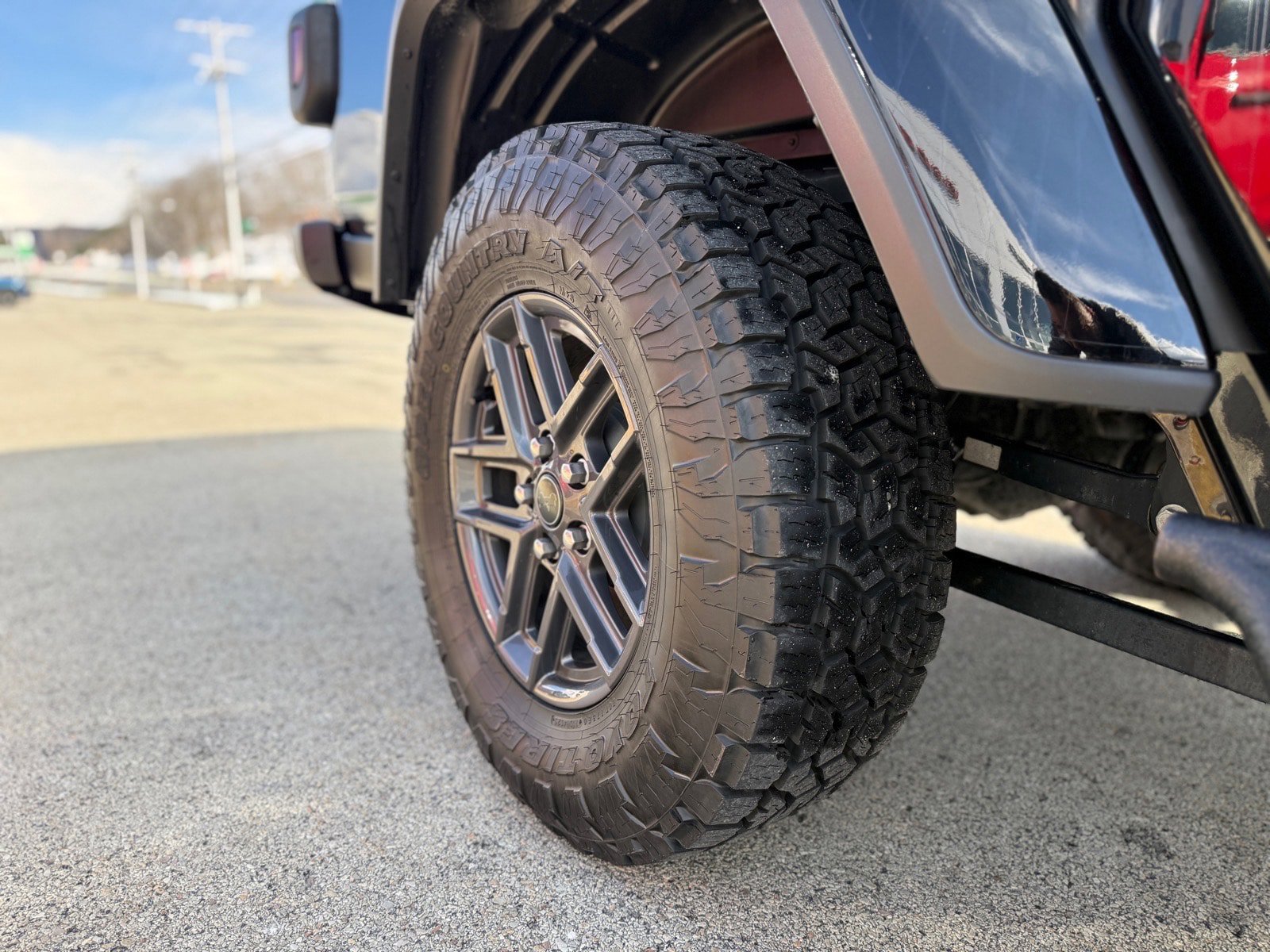 Certified 2025 Jeep Gladiator Sport AWD/4WD image 26