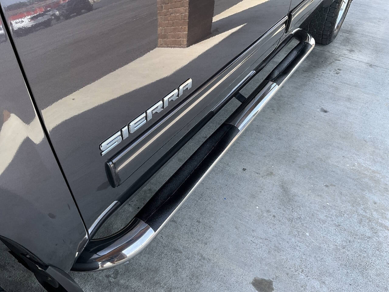 Used 2011 GMC Sierra 1500 SLE w/ Power Tech Package AWD/4WD image 31