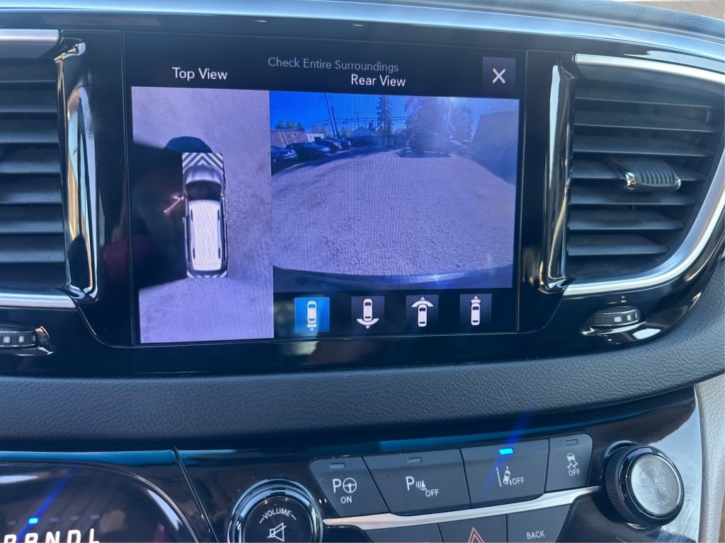 Used 2017 Chrysler Pacifica Touring-L Plus w/ Advanced Safetytec Group FWD image 32