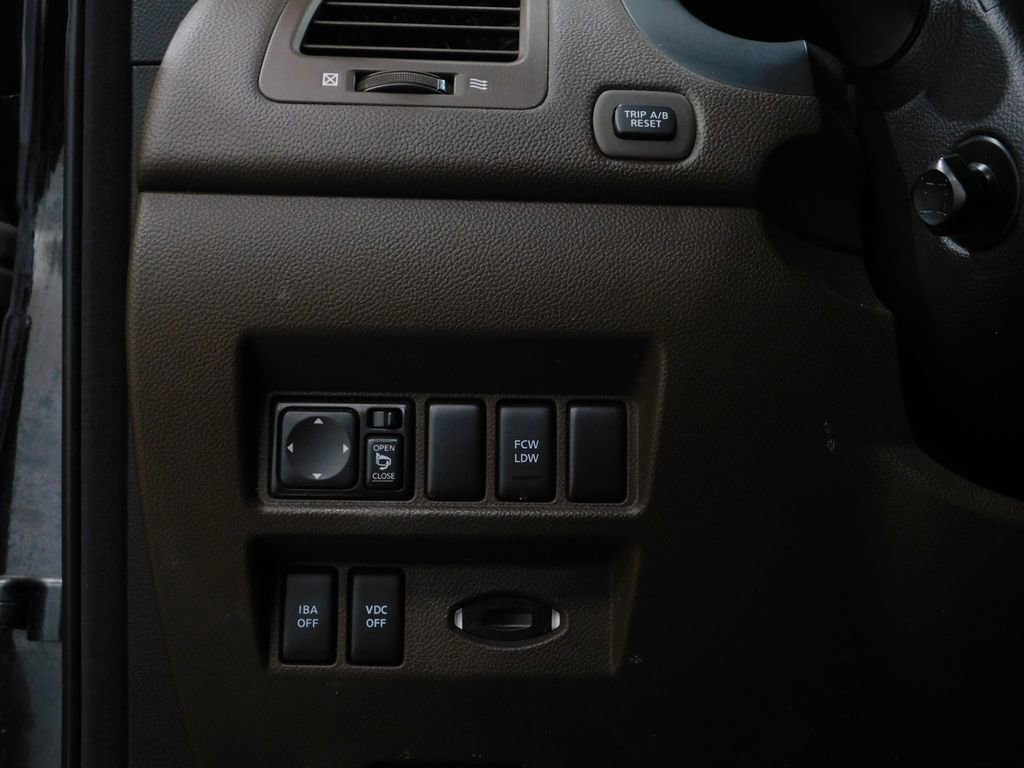 Used 2010 INFINITI FX35 AWD w/ Technology Pkg image 42