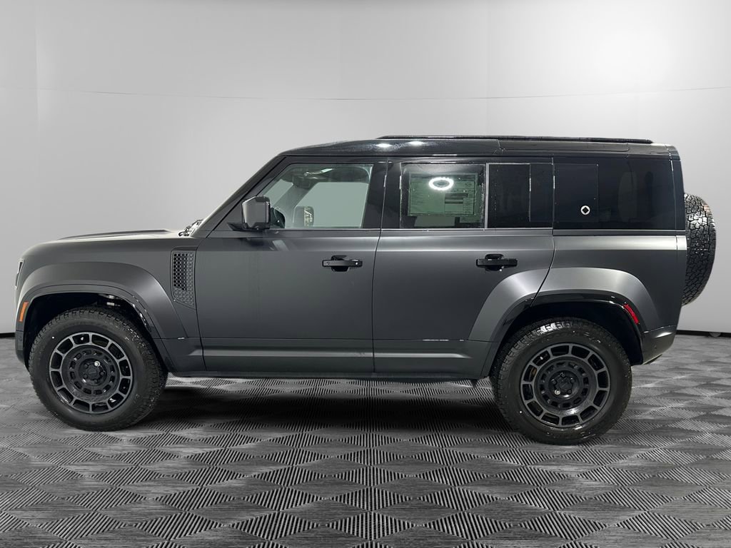 New 2026 Land Rover Defender 110 AWD/4WD image 2