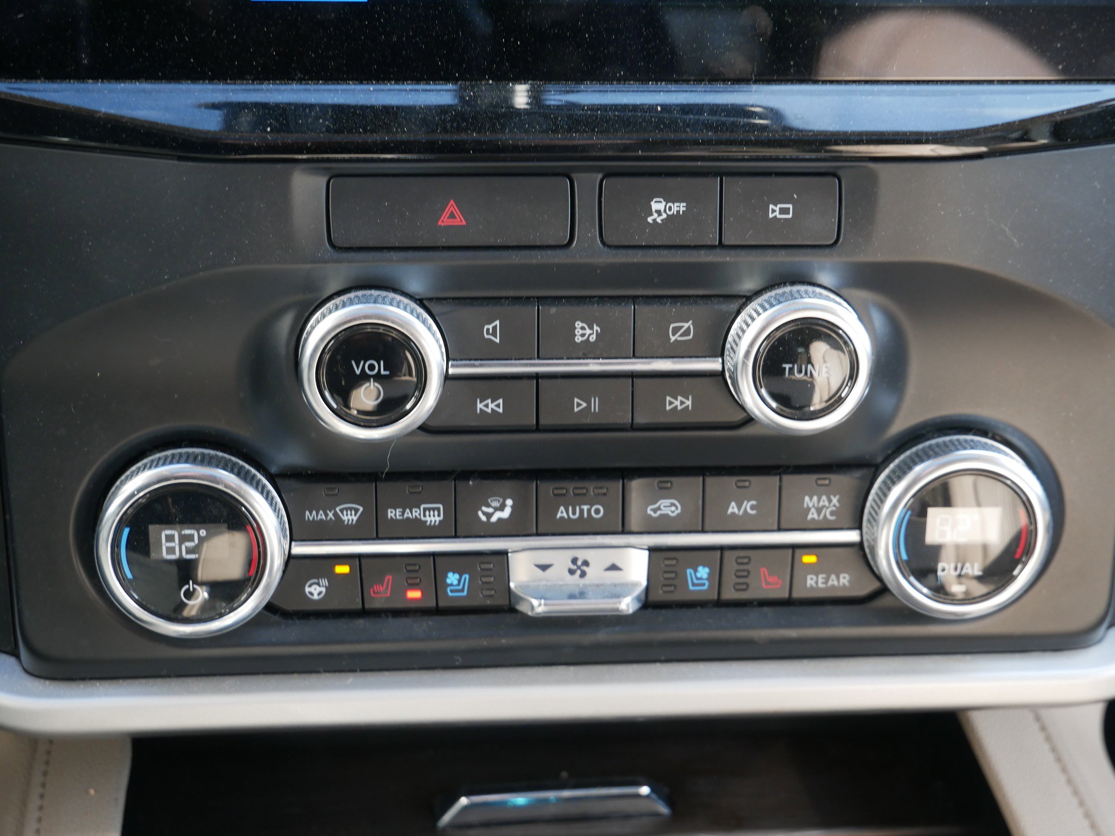 Certified 2022 Ford Expedition Max Limited image 14