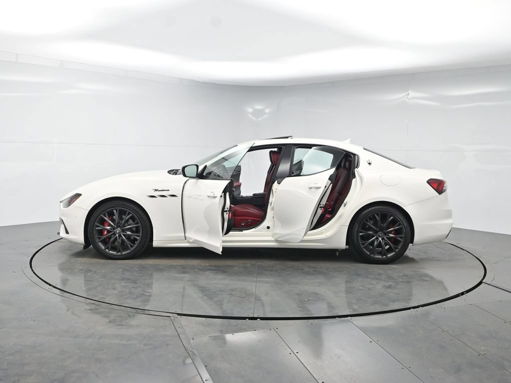 Used 2022 Maserati Ghibli Modena RWD image 55