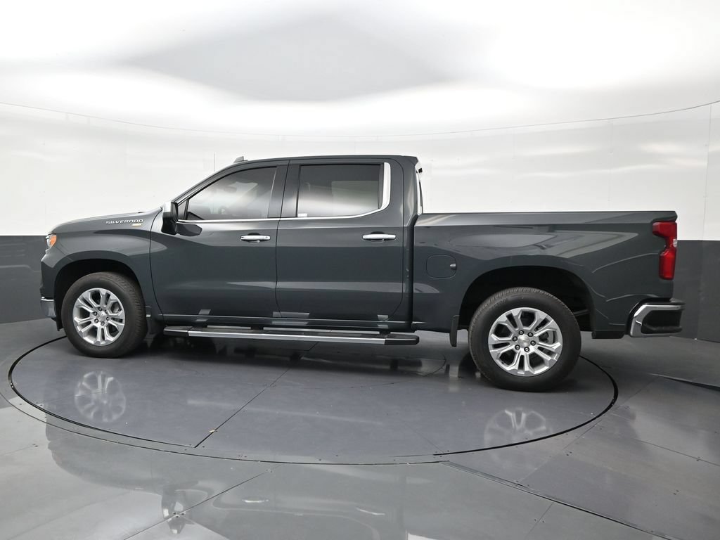 Used 2025 Chevrolet Silverado 1500 LTZ w/ Technology Package RWD image 2