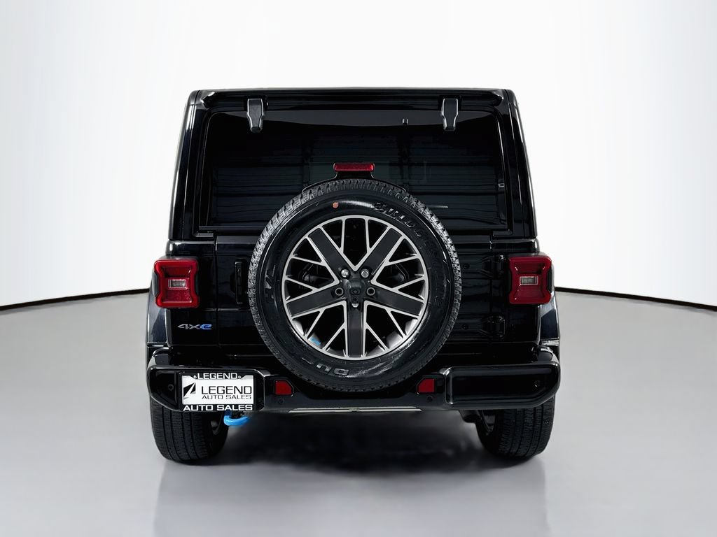 Used 2023 Jeep Wrangler Unlimited Sahara AWD/4WD image 6