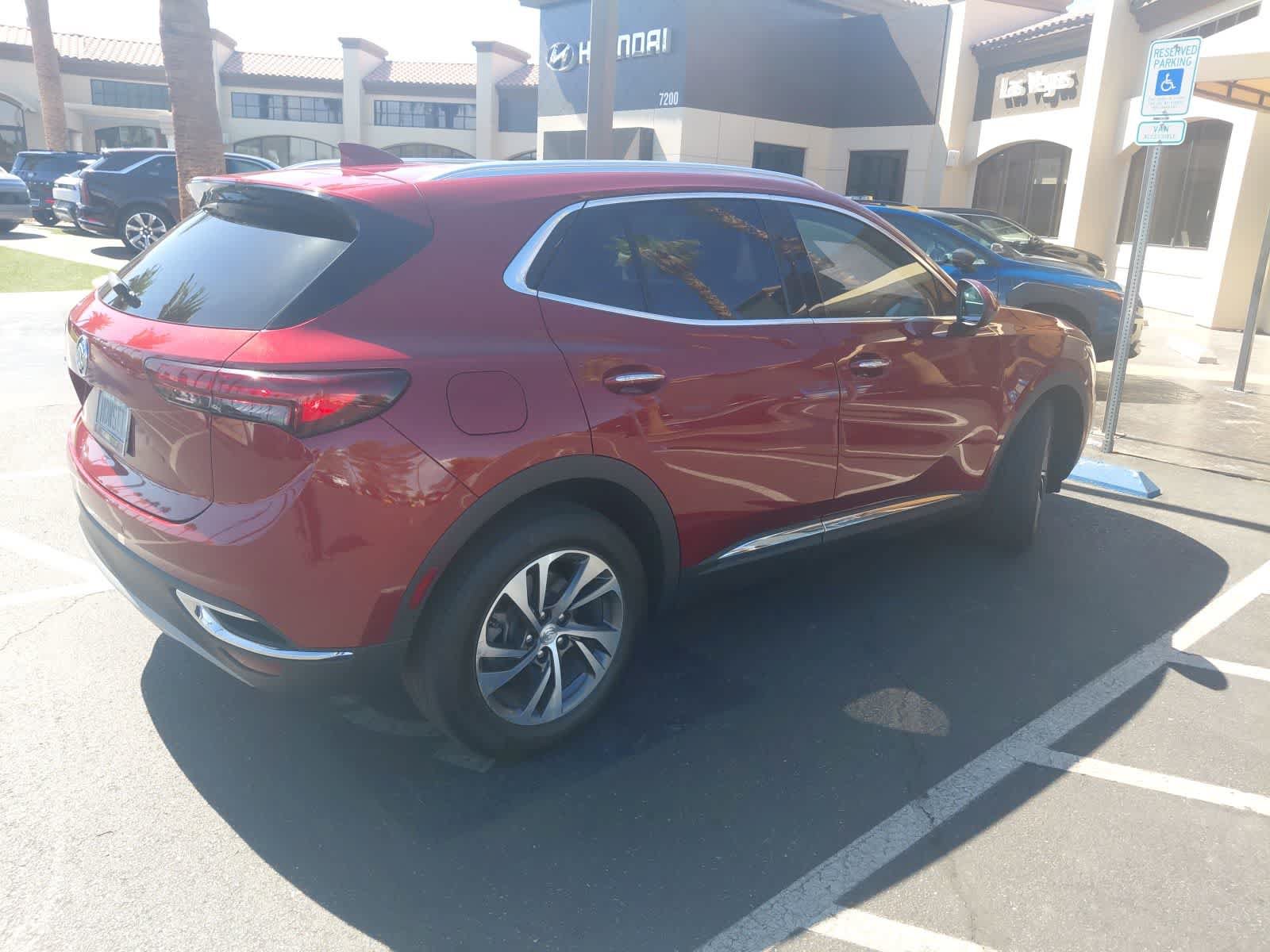 Used 2021 Buick Envision Essence w/ Technology Package I FWD image 2