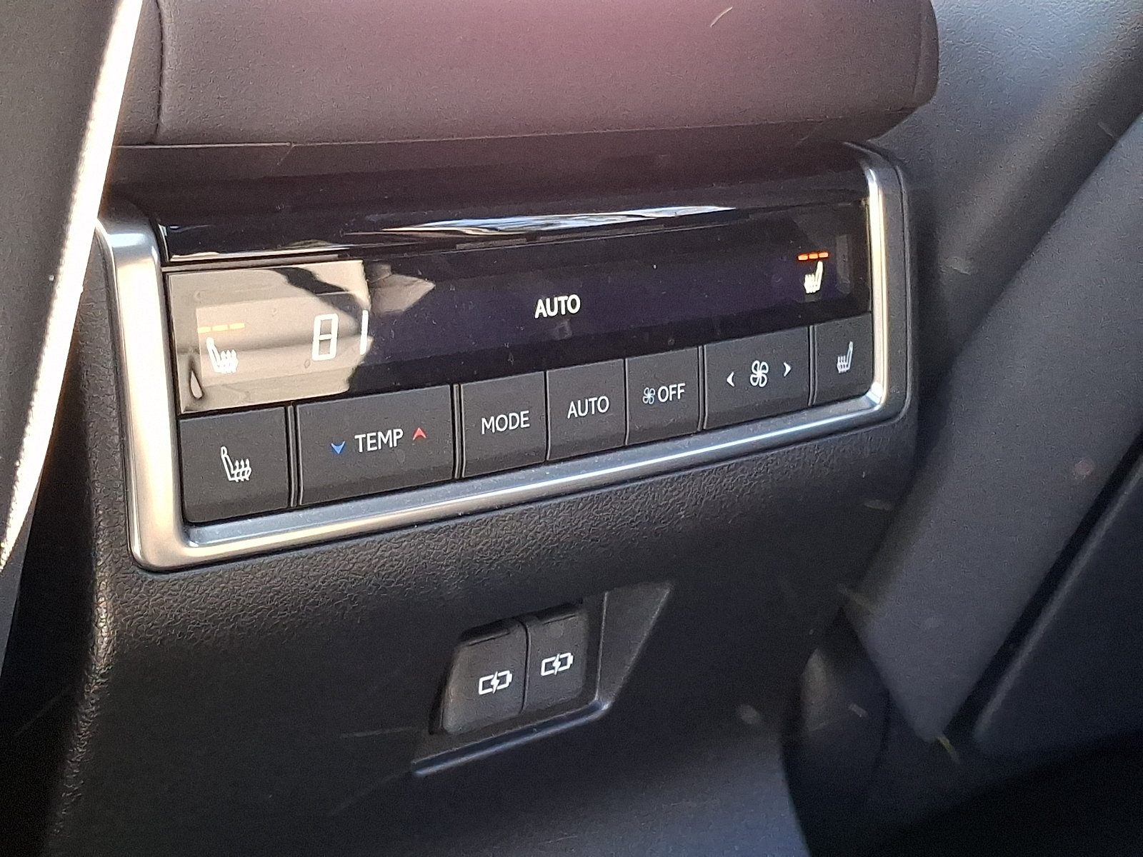 Certified 2024 Lexus GX 550 w/ Accessory Package (2T) AWD/4WD image 11