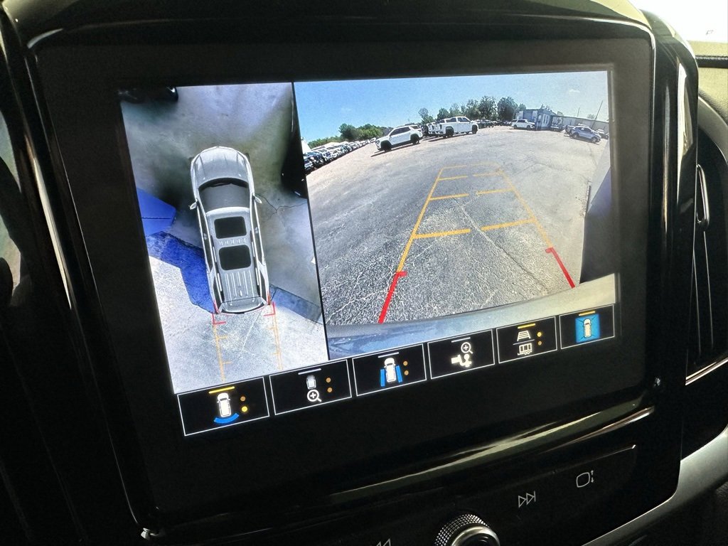 Used 2023 Chevrolet Traverse RS w/ LPO, Floor Liner Package image 28
