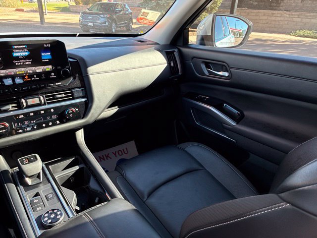 Certified 2024 Nissan Pathfinder SL w/ Black Appearance Package AWD/4WD image 26