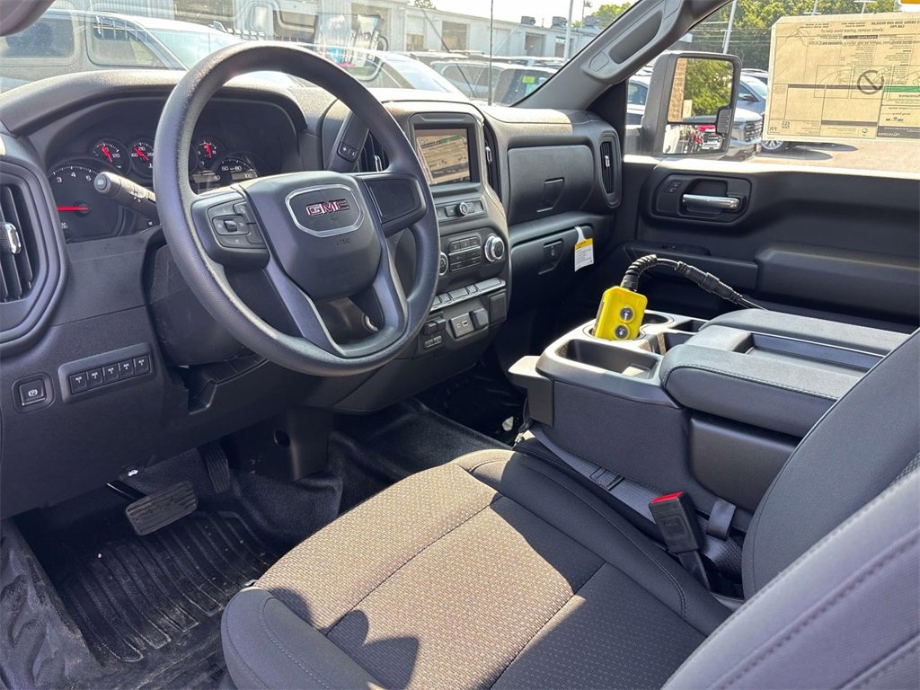 New 2025 GMC Sierra 3500 Pro w/ Snow Plow Prep/Camper Package image 4