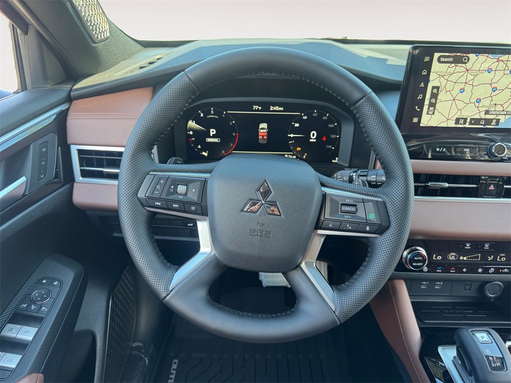New 2025 Mitsubishi Outlander SEL image 12