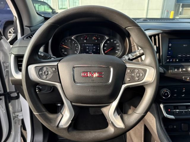 Used 2024 GMC Terrain SLE image 17