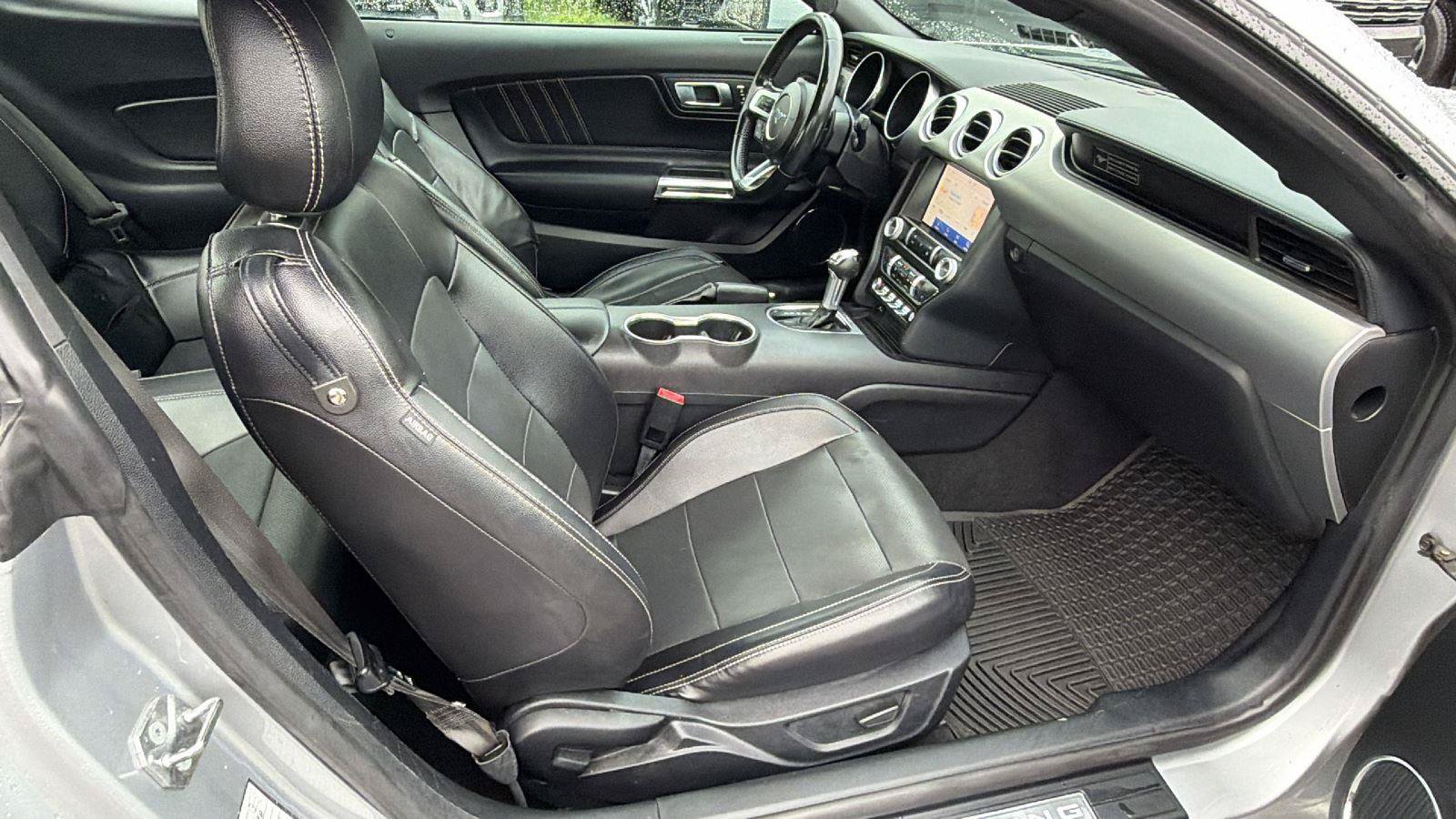 Used 2020 Ford Mustang Premium RWD image 20
