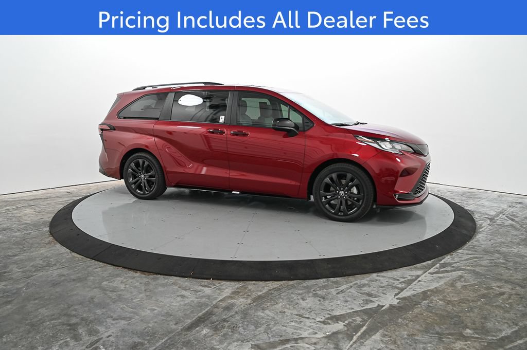 New 2026 Toyota Sienna XSE FWD image 4