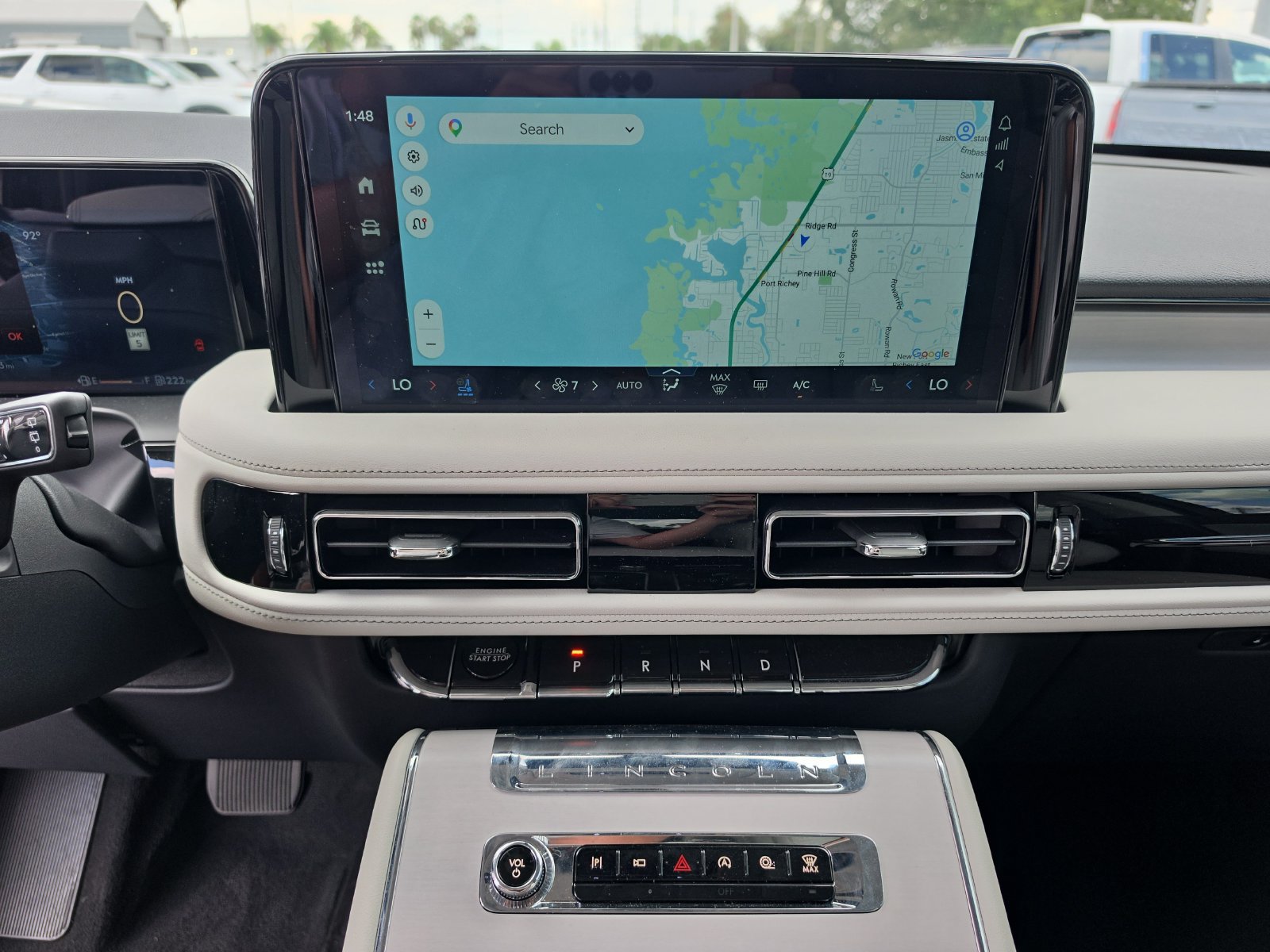 Used 2025 Lincoln Aviator Reserve w/ Jet Appearance Package AWD/4WD image 18