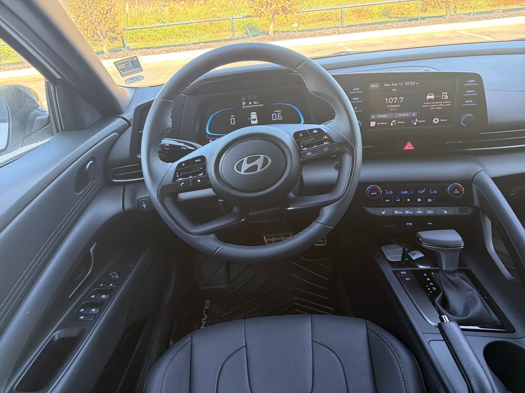New 2026 Hyundai Elantra SEL Sport FWD image 21