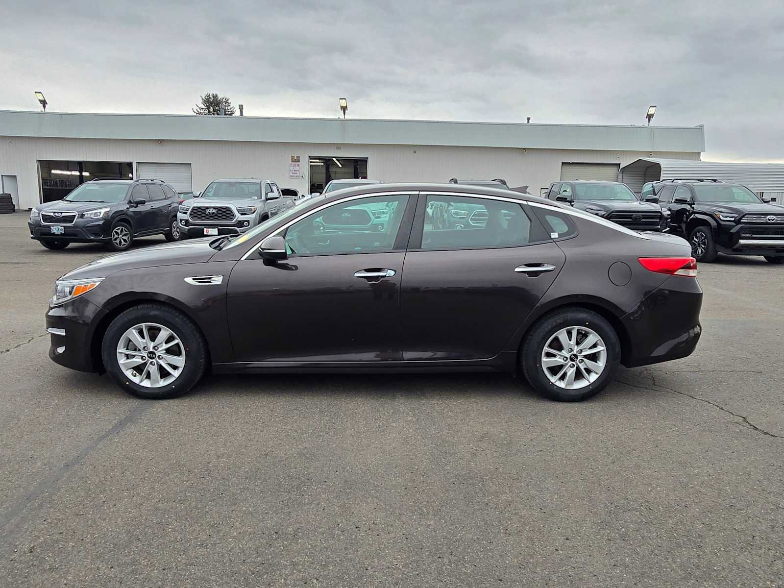 Used 2018 Kia Optima LX image 7