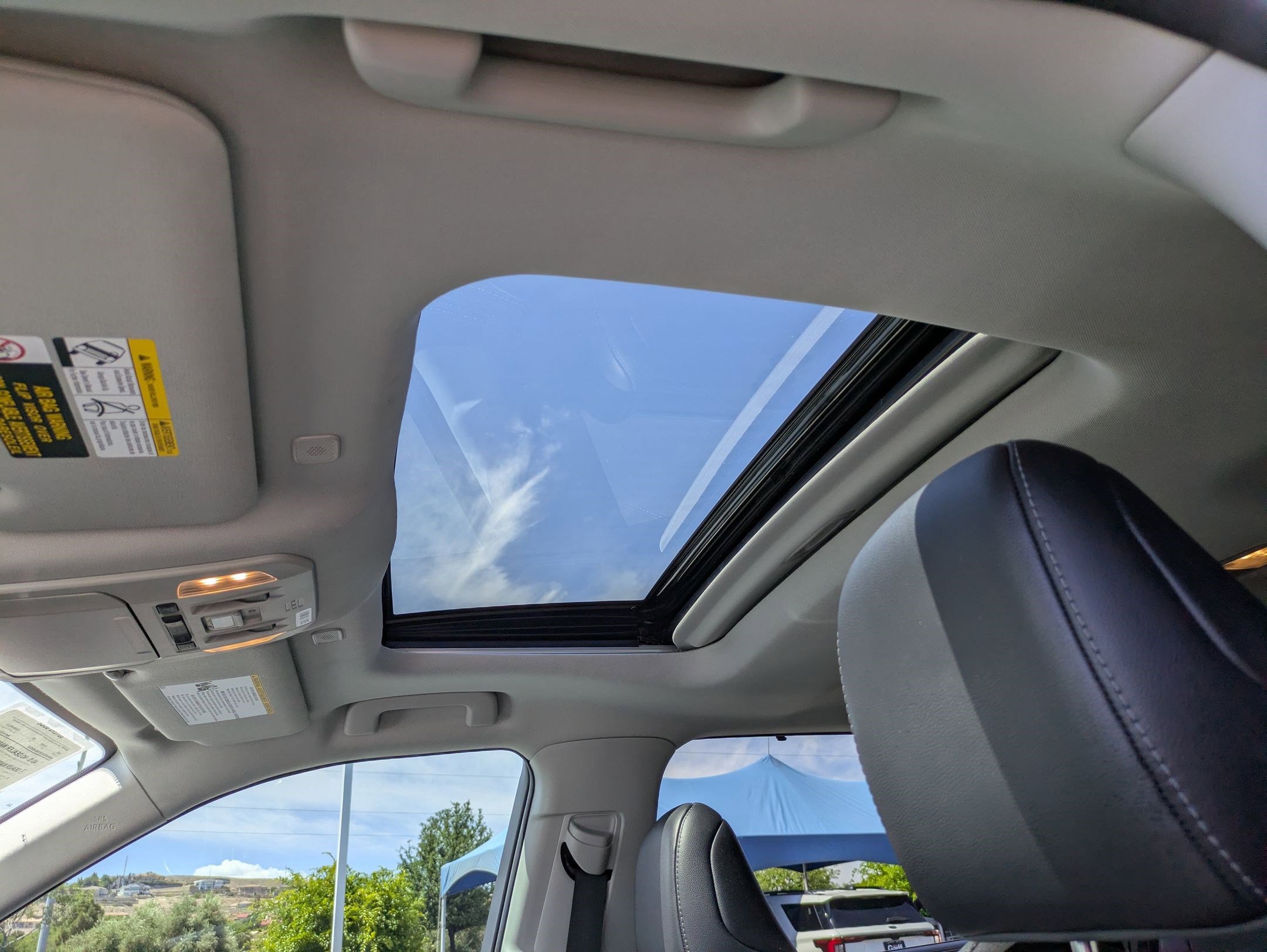 Used 2023 Toyota Highlander Limited AWD/4WD image 16