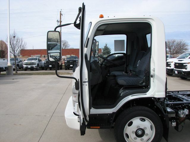 New 2024 Chevrolet Low Cab Forward 4500 XD RWD image 19