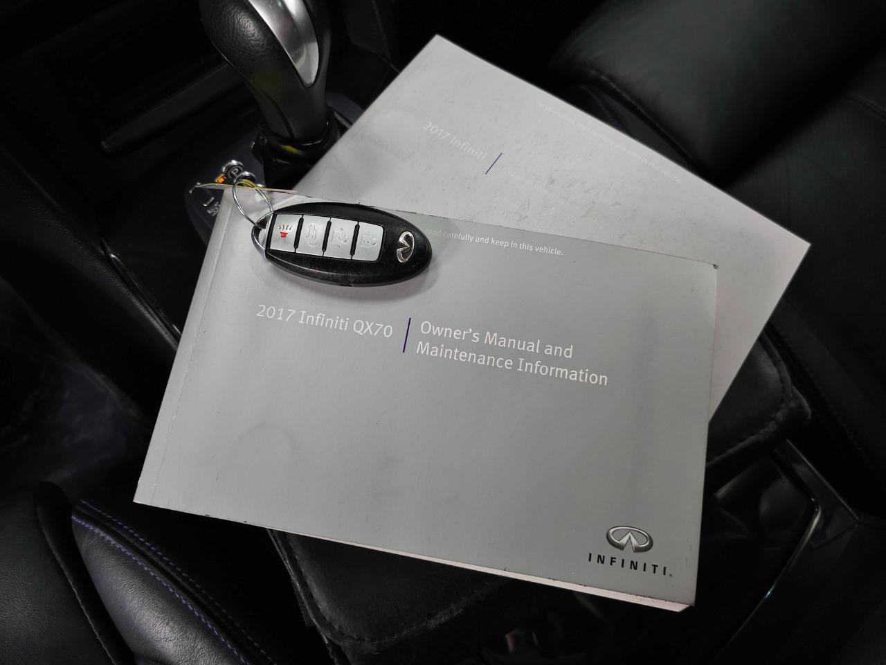 Used 2017 INFINITI QX70 AWD w/ Premium Package image 30