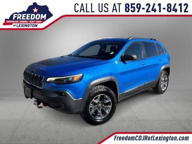 Used 2019 Jeep Cherokee Trailhawk w/ Comfort/Convenience Group AWD/4WD image 1