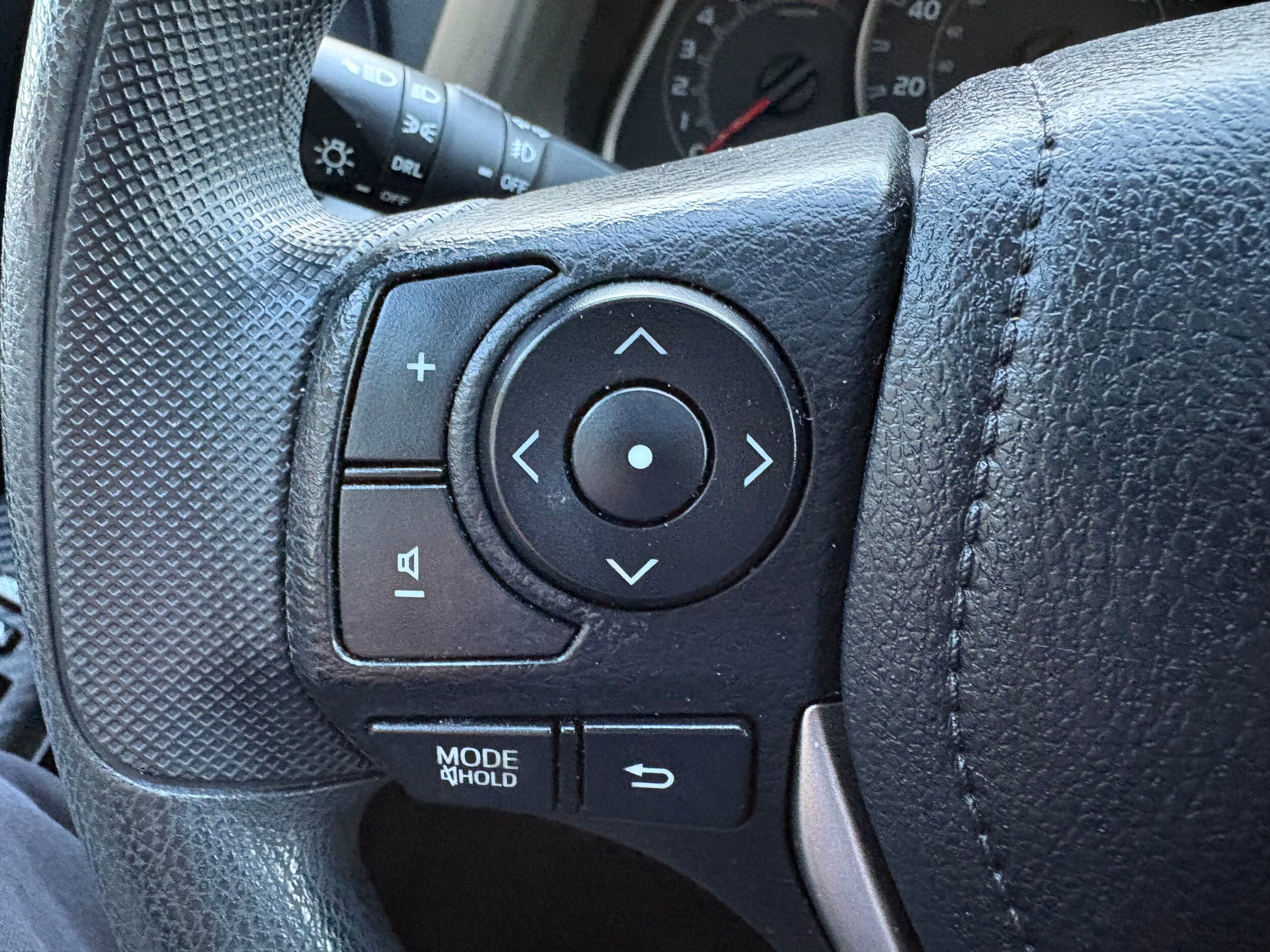 Used 2013 Toyota RAV4 XLE AWD/4WD image 34