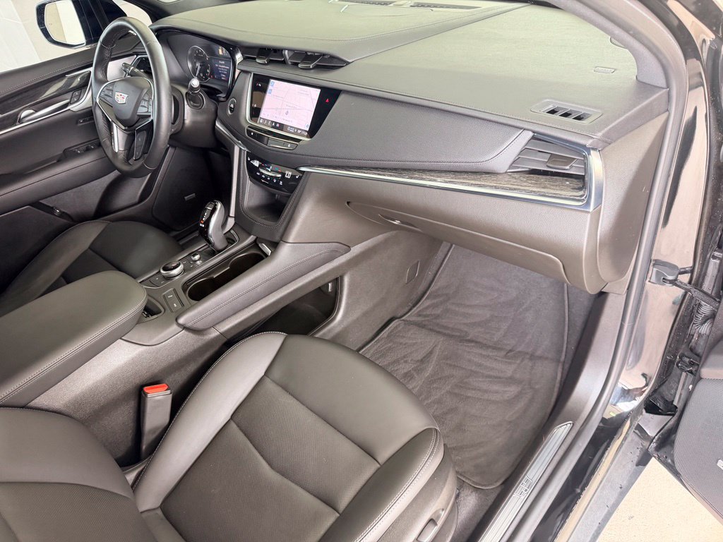 Used 2023 Cadillac XT5 Premium Luxury FWD image 40