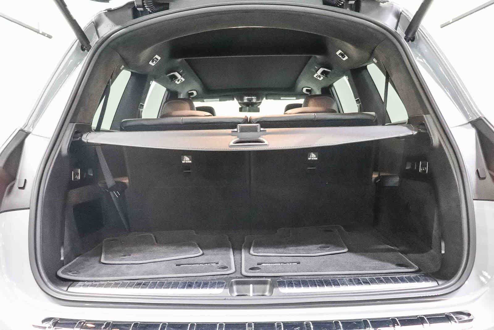Used 2024 Mercedes-Benz GLS 580 4MATIC image 28