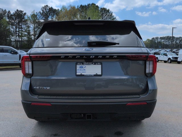 New 2026 Ford Explorer Active RWD image 5