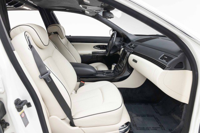 Used 2009 Maybach 62 S RWD image 22