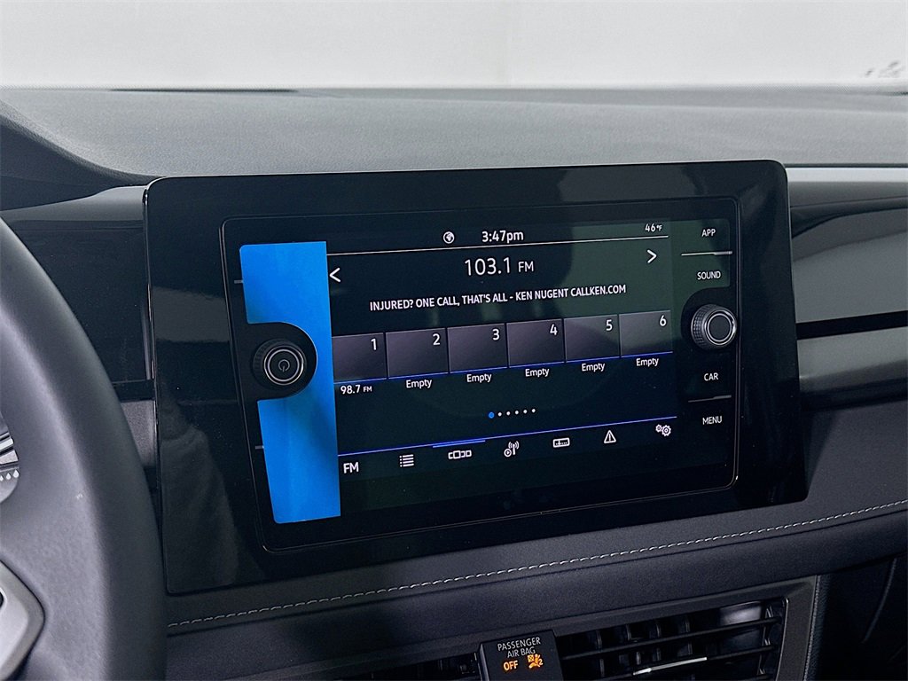 New 2026 Volkswagen Taos SE image 13