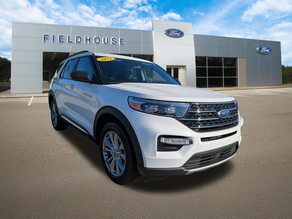 Used 2022 Ford Explorer XLT w/ Equipment Group 202A AWD/4WD image 3