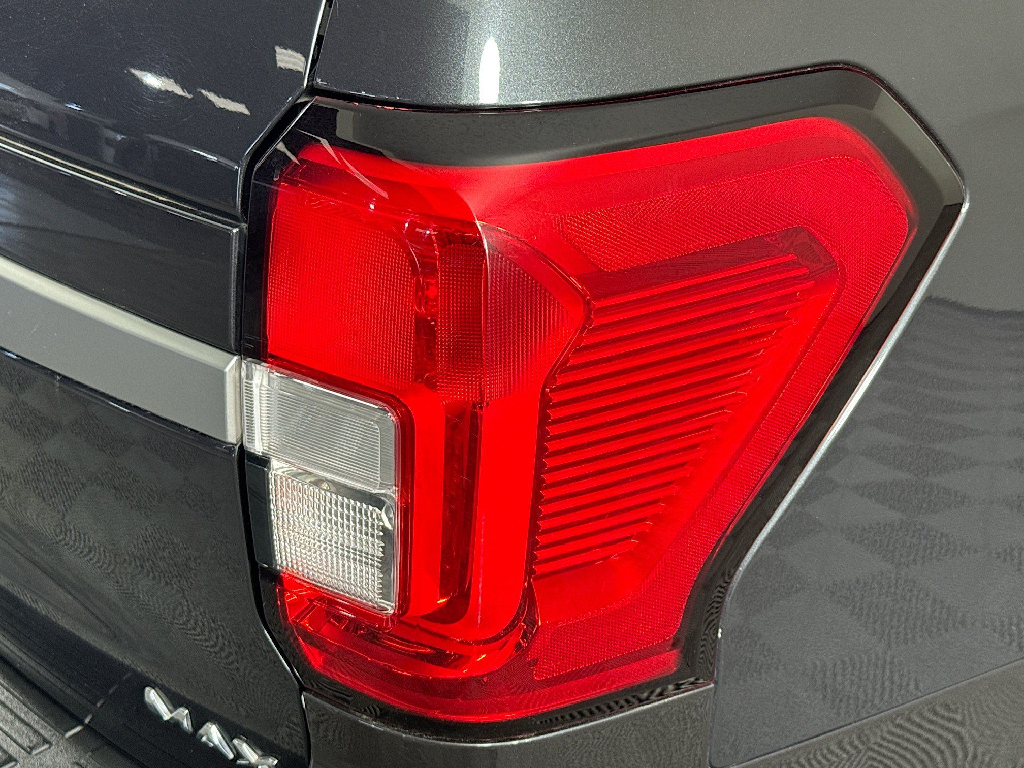 Used 2024 Ford Expedition Max XLT RWD image 32
