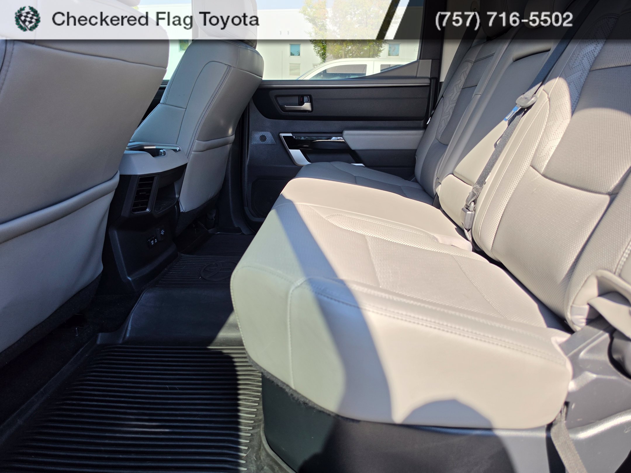 Used 2024 Toyota Tundra Limited AWD/4WD image 22