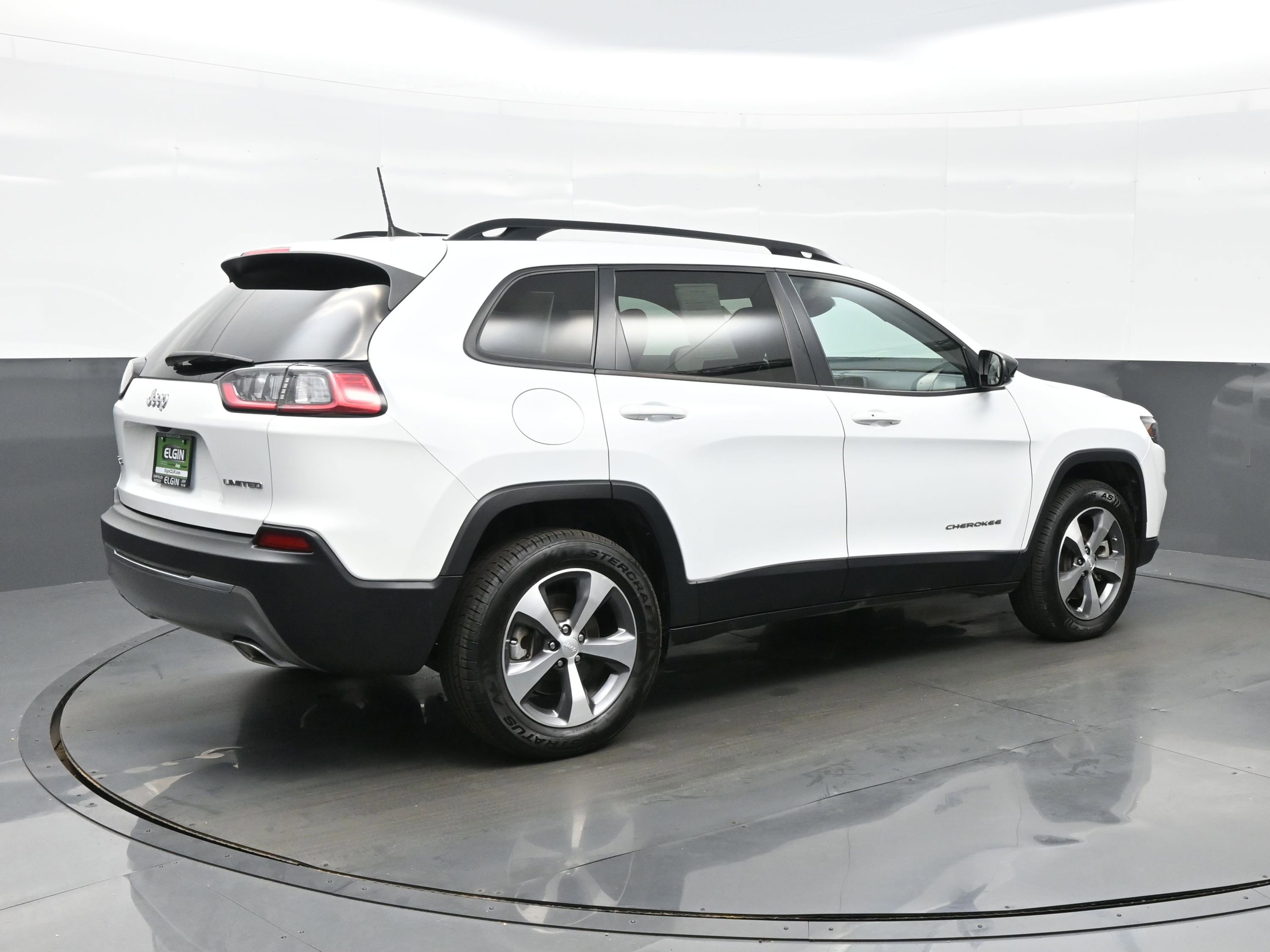 Used 2022 Jeep Cherokee Limited image 6