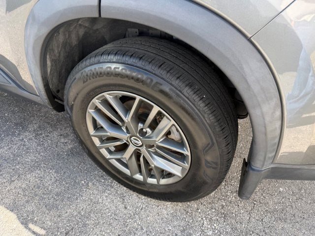 Used 2021 Nissan Rogue S image 7