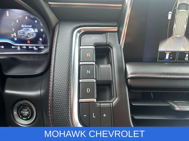Used 2023 Chevrolet Tahoe RST w/ Luxury Package AWD/4WD image 15